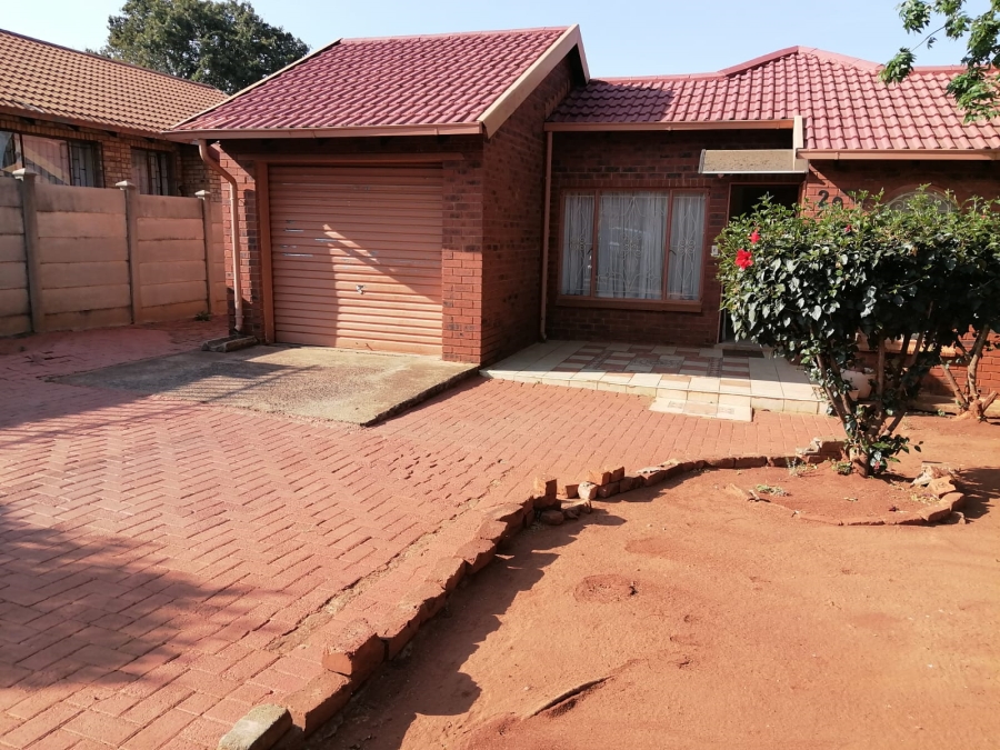 3 Bedroom Property for Sale in Geelhoutpark North West